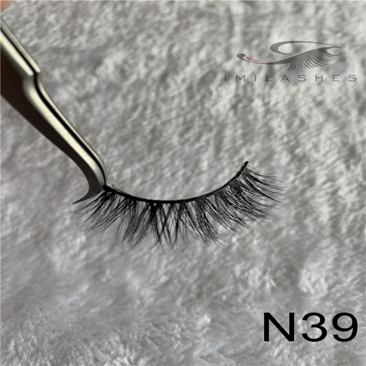 wholesale real mink eyelash extensions.jpg